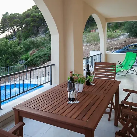 Apartamento Fiona - Away From Crowds Makarska