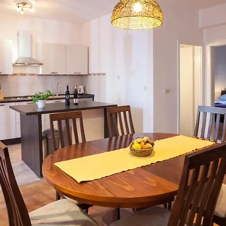 Fiona - Away From Crowds