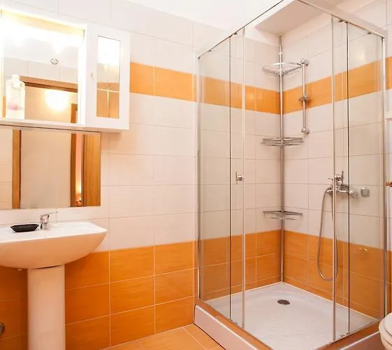 Fiona - Away From Crowds Apartment Makarska