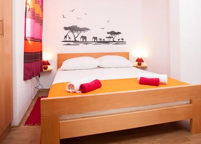 Fiona - Away From Crowds Apartment *